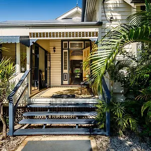 https://bowen-terrace-accommodation.queenslandhotels.net